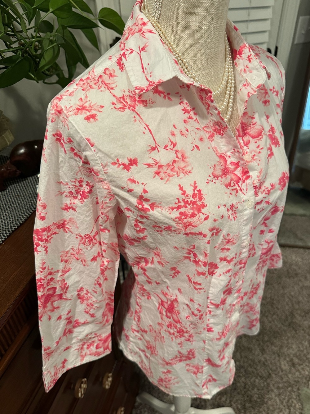 Laura Scott White Button-Down Shirt with Pink Floral Print